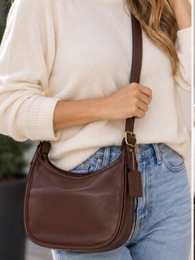 Vintage 90's Coach Janice Legacy Brown Leather Crossbody 9950